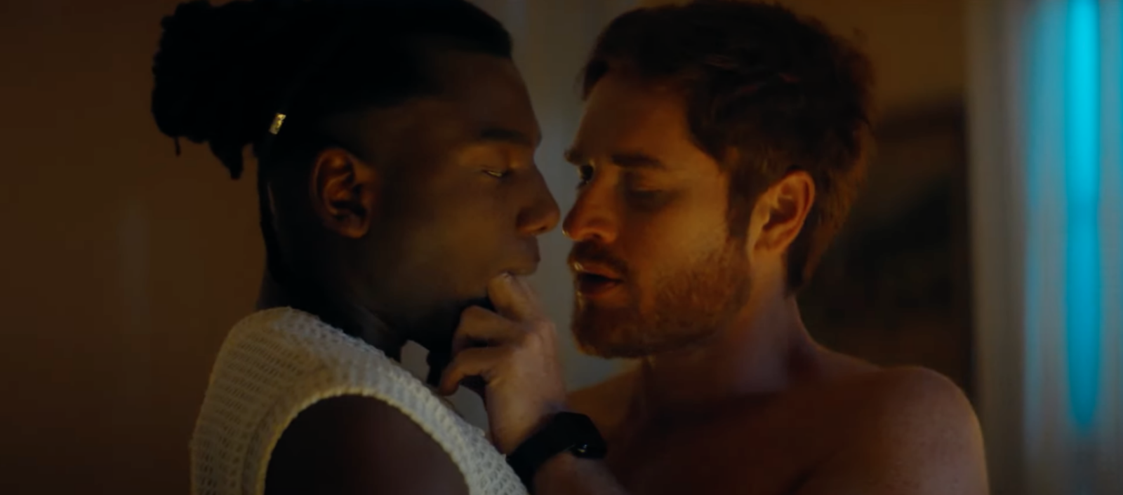 Gabriel Faryas and Cirillo Luna in Night Stage (Ato Noturno) written and directed by Filipe Matzembacher and Marcio Reolon